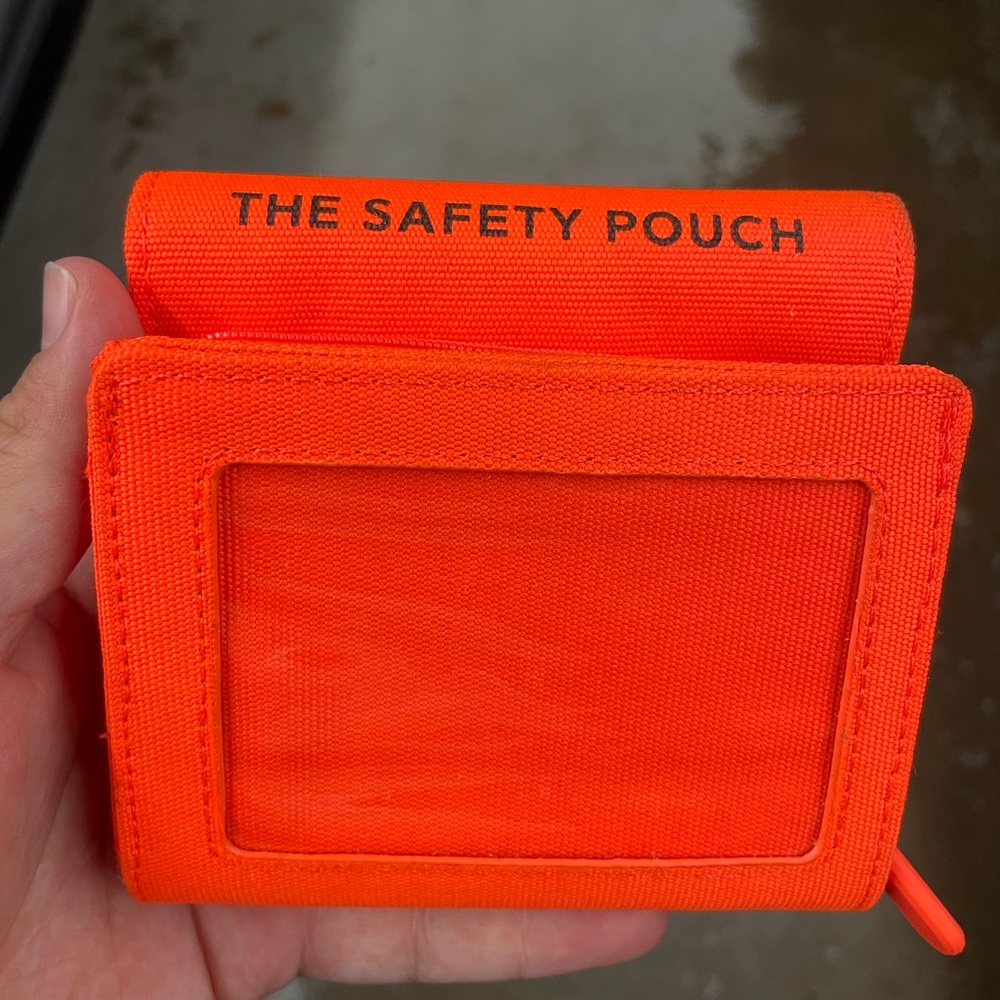 The safety Pouch